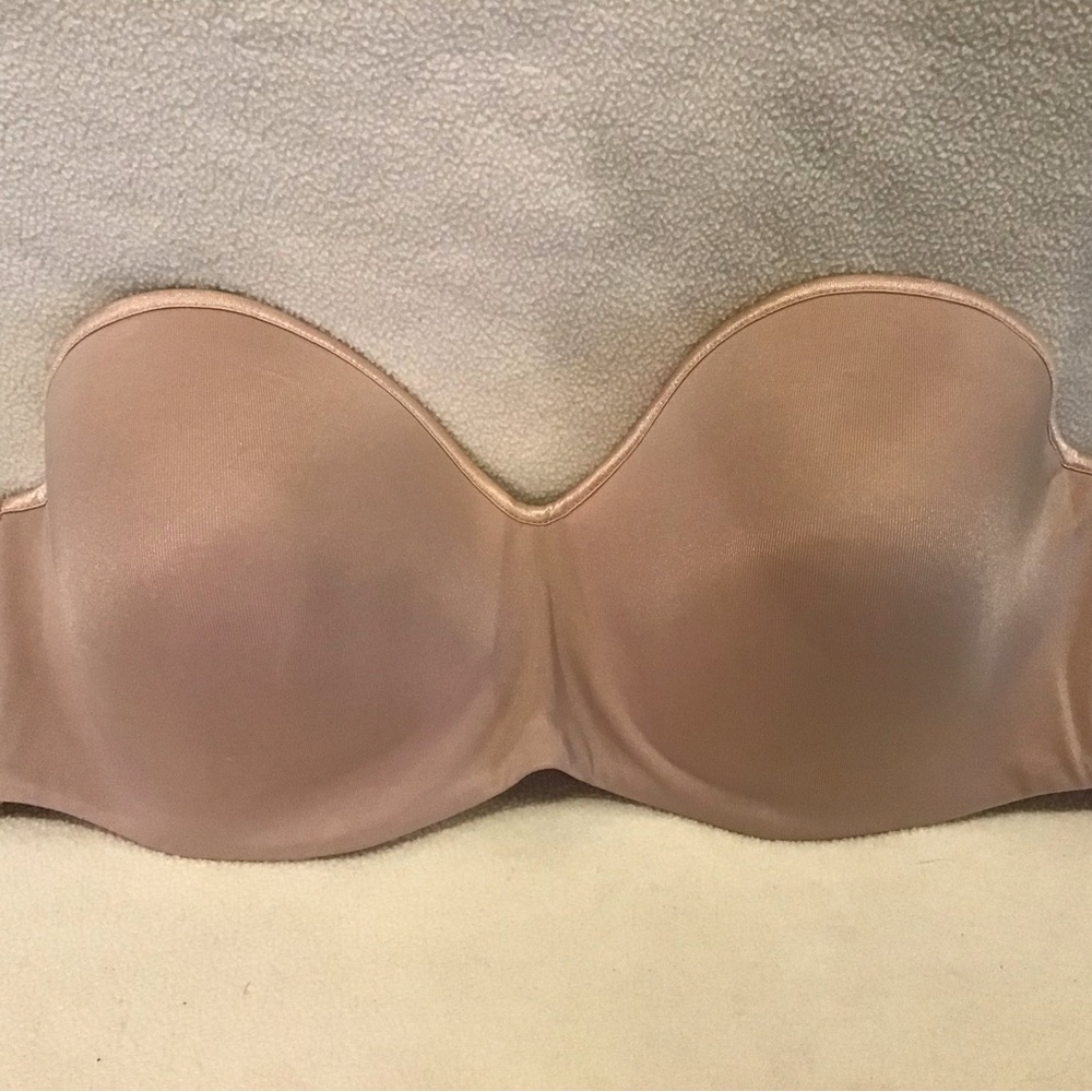 CROWN-ETTE Tan Shaped Cups Strapless Underwire 3 Back Hook Bra 44B